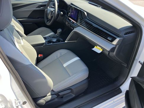 New 2026 Toyota Camry SE image 12