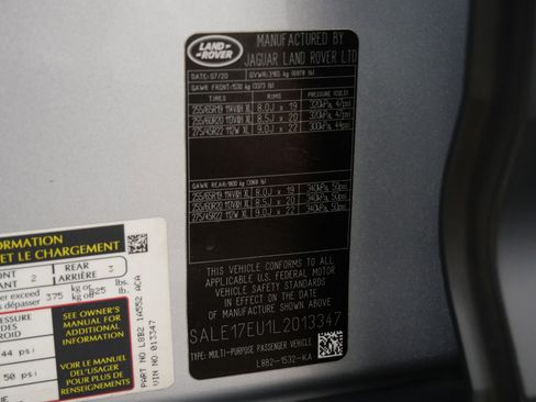 Used 2020 Land Rover Defender 110 First Edition image 19