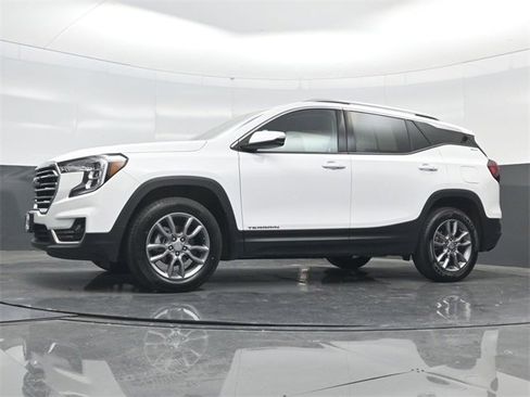 Used 2024 GMC Terrain SLT image 52