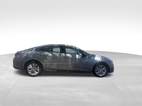 Used 2024 Chevrolet Malibu LT FWD image 3