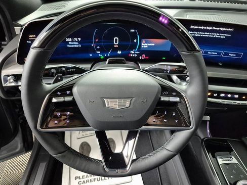 New 2026 Cadillac Lyriq Premium Luxury image 21