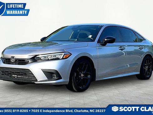 Used 2024 Honda Civic Sport image 3