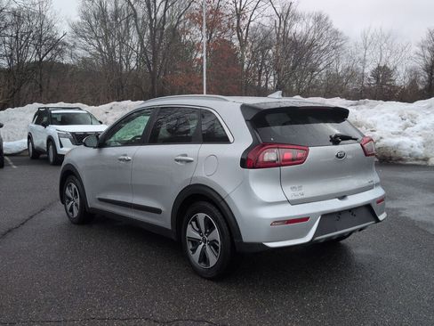 Used 2017 Kia Niro LX image 7