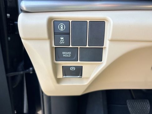 Used 2024 Acura RDX SH-AWD image 22