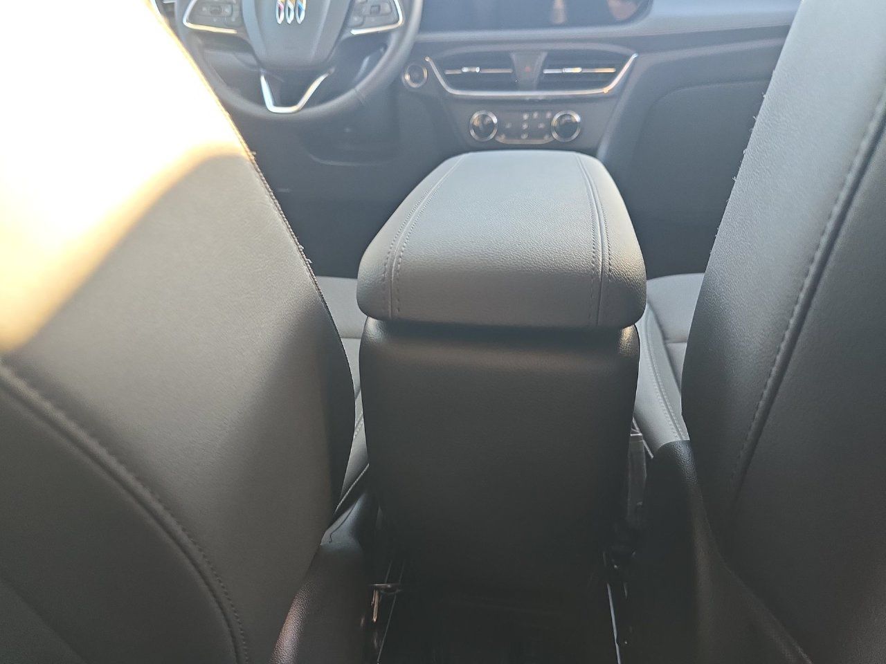 Certified 2024 Buick Encore GX Preferred w/ Comfort Package FWD image 22