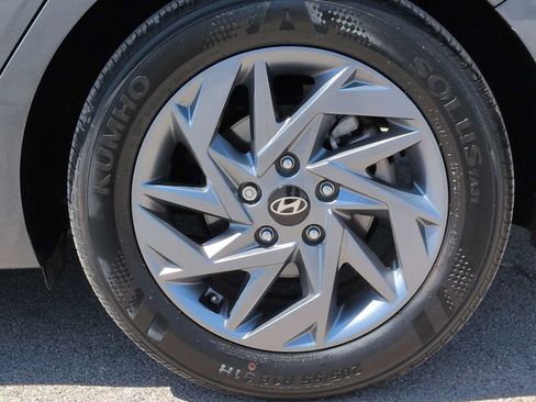 Certified 2024 Hyundai Elantra SEL FWD image 14