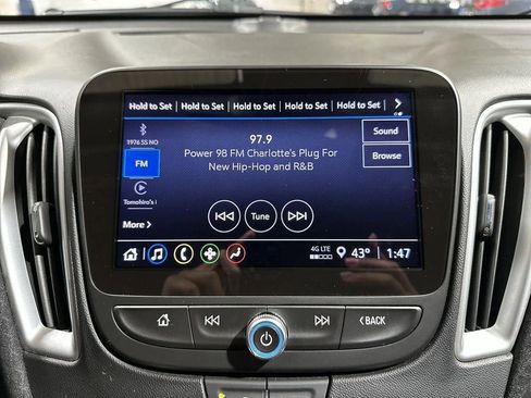 Used 2024 Chevrolet Malibu LT image 11