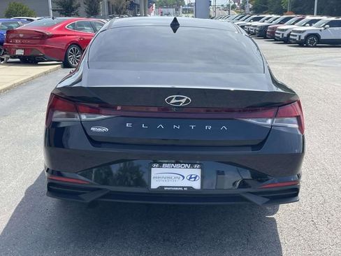 Used 2023 Hyundai Elantra SEL FWD image 5