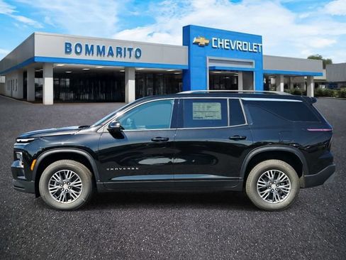 New 2026 Chevrolet Traverse LT w/ Driver Confidence Package FWD image 2