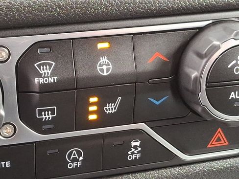 Certified 2024 Jeep Gladiator Sport image 23