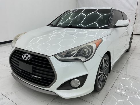 Used 2016 Hyundai Veloster Turbo FWD image 1