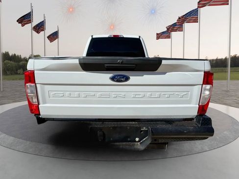 Used 2022 Ford F250 XL w/ Power Equipment Group image 9