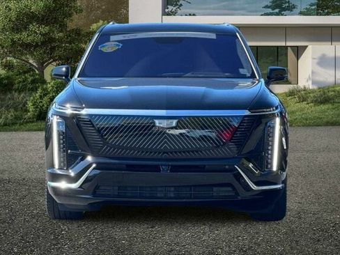 Certified 2026 Cadillac Vistiq Premium Luxury w/ LPO, Floor Liner Package AWD/4WD image 7