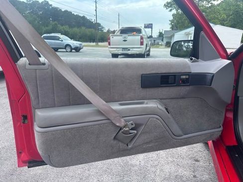 Used 1993 Chevrolet Lumina Z34 FWD image 9