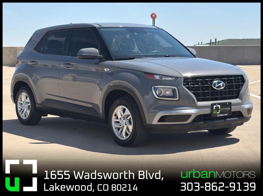 Used 2022 Hyundai Venue SE FWD image 1