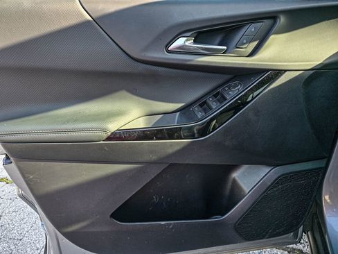 Used 2026 Chevrolet Equinox LT w/ LPO, Floor Liner Package FWD image 8