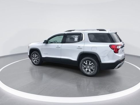 Used 2023 GMC Acadia SLE w/ Driver Convenience Package FWD image 6