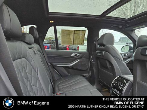 Used 2023 BMW X5 xDrive40i AWD/4WD image 15