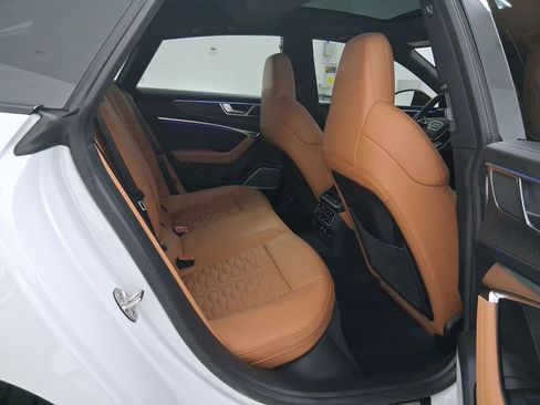 Used 2025 Audi RS 7 Performance image 32