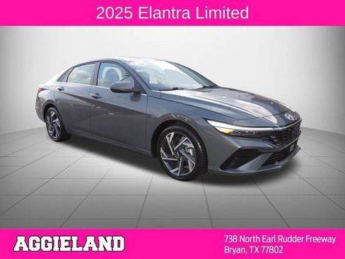 Used 2025 Hyundai Elantra Limited FWD image 1