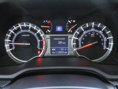 Used 2018 Toyota 4Runner SR5 Premium RWD image 24