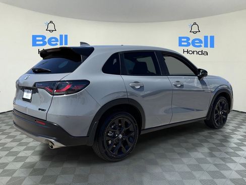 Used 2024 Honda HR-V Sport image 4