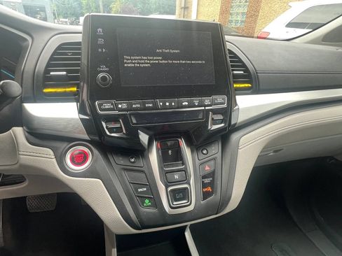 Used 2018 Honda Odyssey EX-L image 20