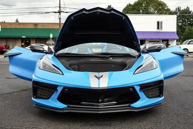 Used 2021 Chevrolet Corvette Stingray Premium Conv w/ Z51 Performance Package RWD image 23