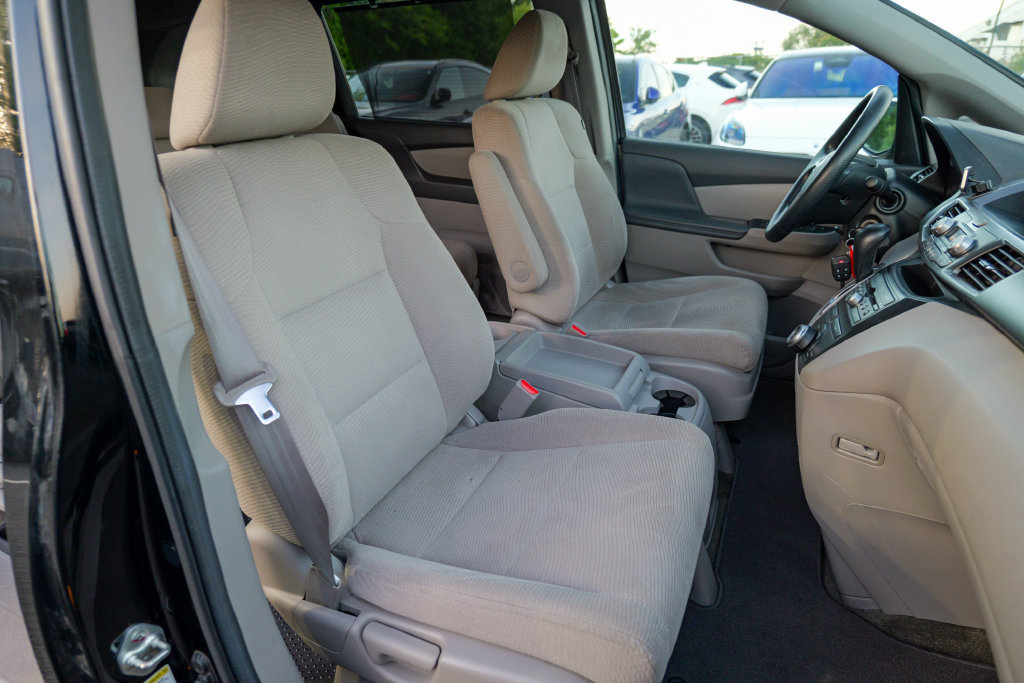 Used 2013 Honda Odyssey EX image 36