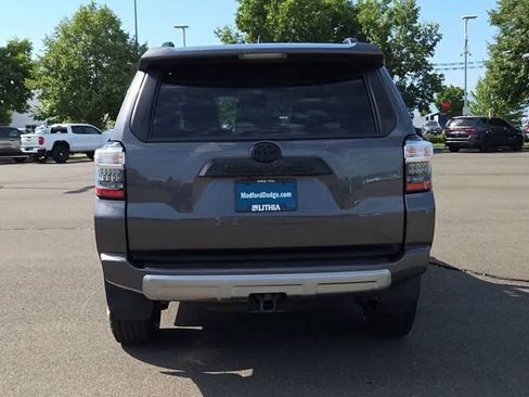Used 2021 Toyota 4Runner TRD Off-Road AWD/4WD image 7