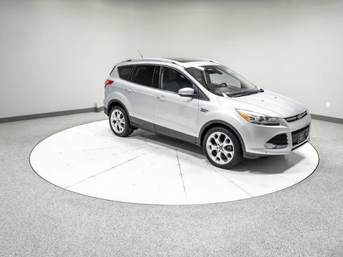 Used 2014 Ford Escape Titanium w/ Equipment Group 401A AWD/4WD image 25