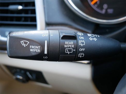 Used 2018 Jeep Grand Cherokee Limited w/ Trailer Tow Group IV image 24