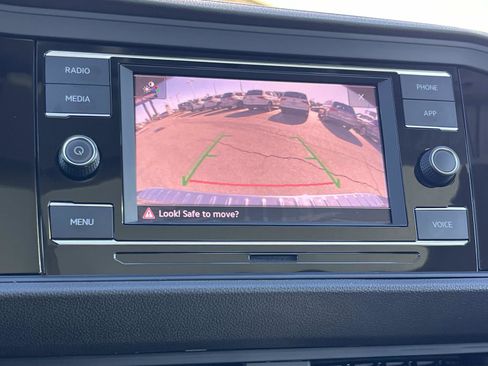 Certified 2024 Volkswagen Jetta SE w/ Panoramic Sunroof Package image 14