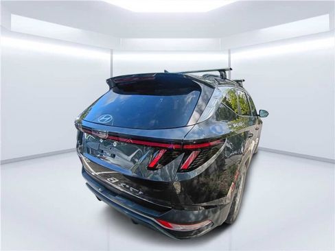 Used 2023 Hyundai Tucson SEL FWD image 2