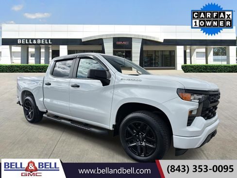 Used 2024 Chevrolet Silverado 1500 Custom image 1
