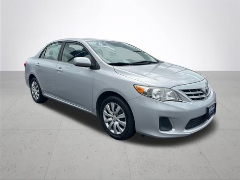Used 2013 Toyota Corolla LE FWD image 5