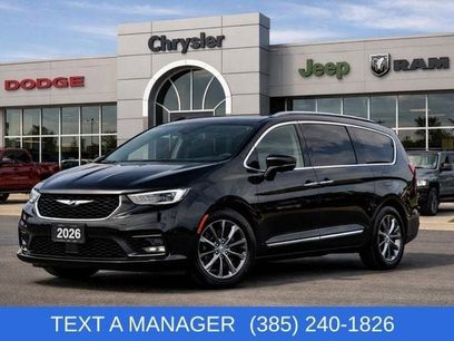 New 2026 Chrysler Pacifica Limited