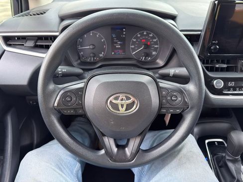 Used 2024 Toyota Corolla LE FWD image 32