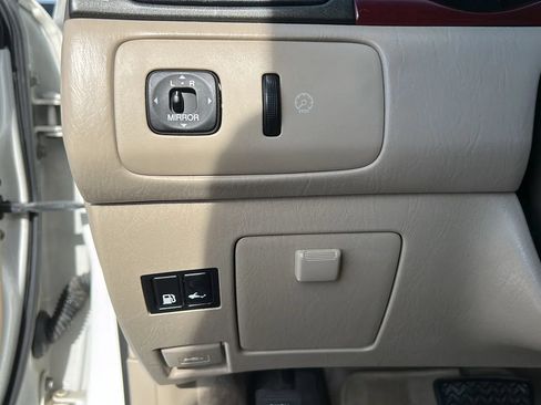 Used 2002 Lexus ES 330 FWD image 21