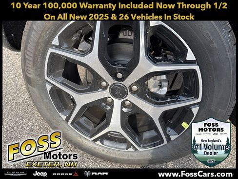 New 2025 Jeep Compass Limited image 9