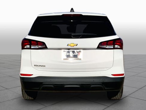 Used 2024 Chevrolet Equinox LS w/ LS Convenience Package FWD image 5