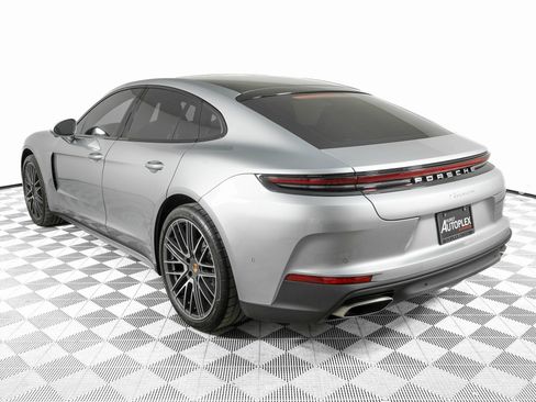 Used 2026 Porsche Panamera image 7
