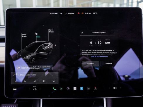 Used 2018 Tesla Model 3 Long Range image 19