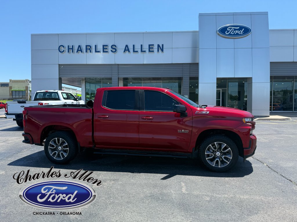 Used 2022 Chevrolet Silverado 1500 RST w/ Convenience Package II AWD/4WD image 2