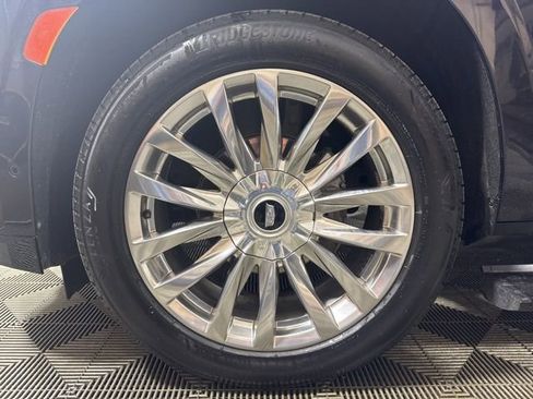 Used 2022 Cadillac Escalade ESV Premium Luxury w/ Performance Package image 10