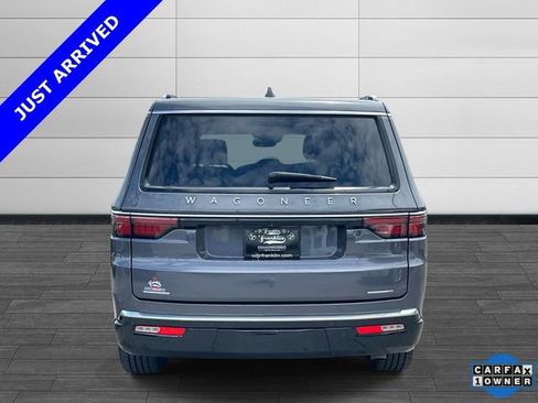 Used 2022 Jeep Wagoneer Series II AWD/4WD image 5