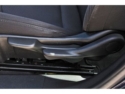 Used 2018 Chevrolet Malibu LS image 32