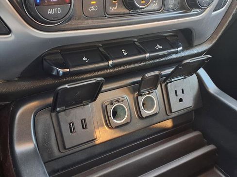 Used 2017 GMC Sierra 1500 SLT w/ SLT Premium Package image 10