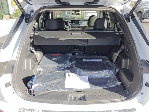 New 2025 Mitsubishi Outlander SE image 24