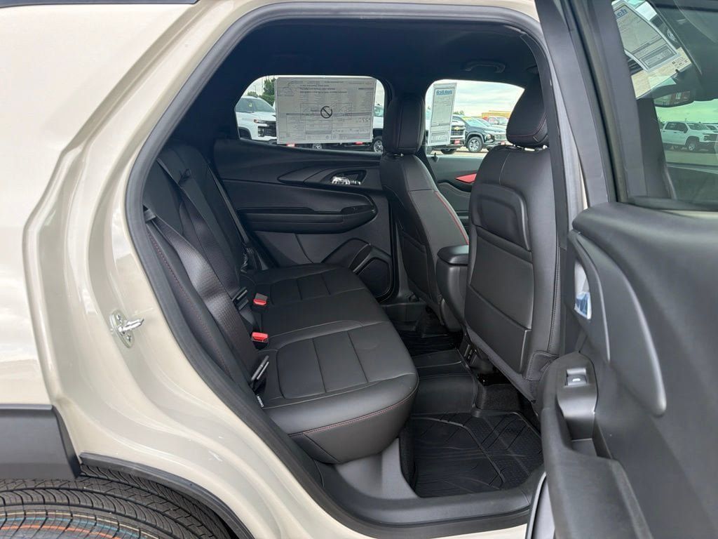 New 2026 Chevrolet TrailBlazer RS w/ Convenience Package AWD/4WD image 31